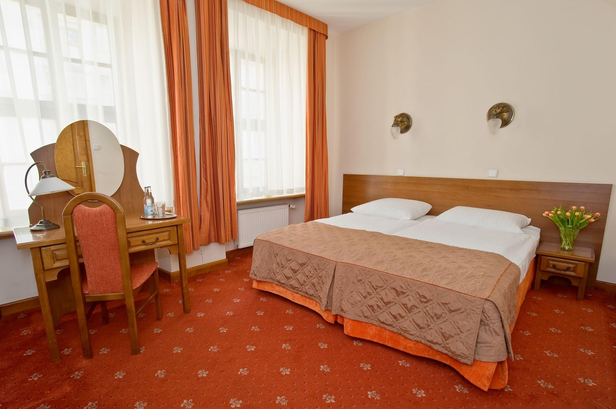 Hotel Regent Krakow Bagian luar foto